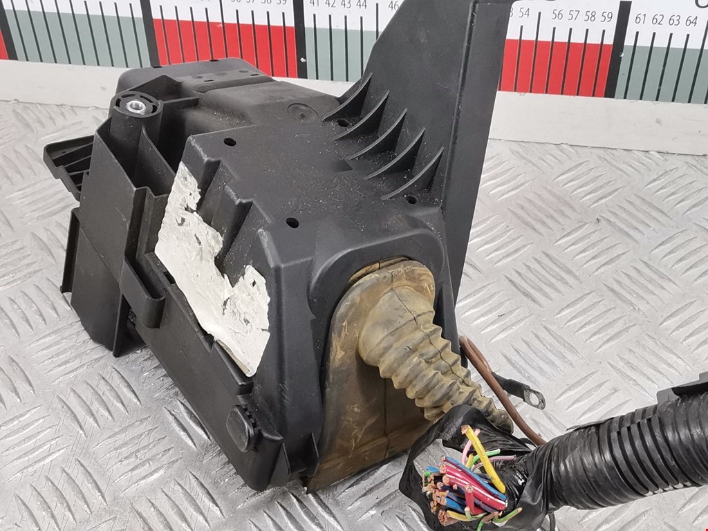 Датчик уровня в бачок омывателя VOLVO XC90 2002-2014