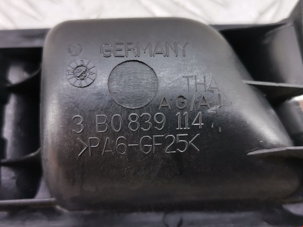 Ручка дверная задняя внутренняя правая VOLKSWAGEN Bora 1998-2005