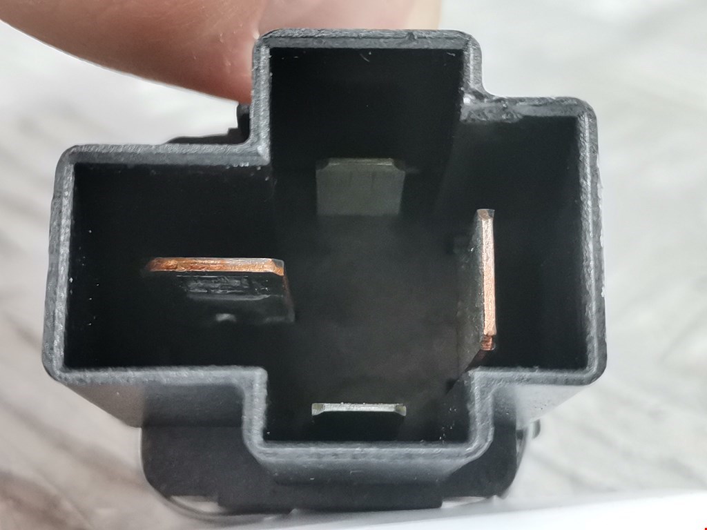 Реле RENAULT Koleos HY 2008-2016