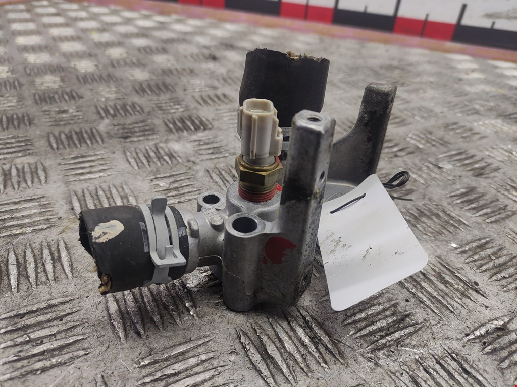 Корпус термостата FORD Fusion 2002-2012