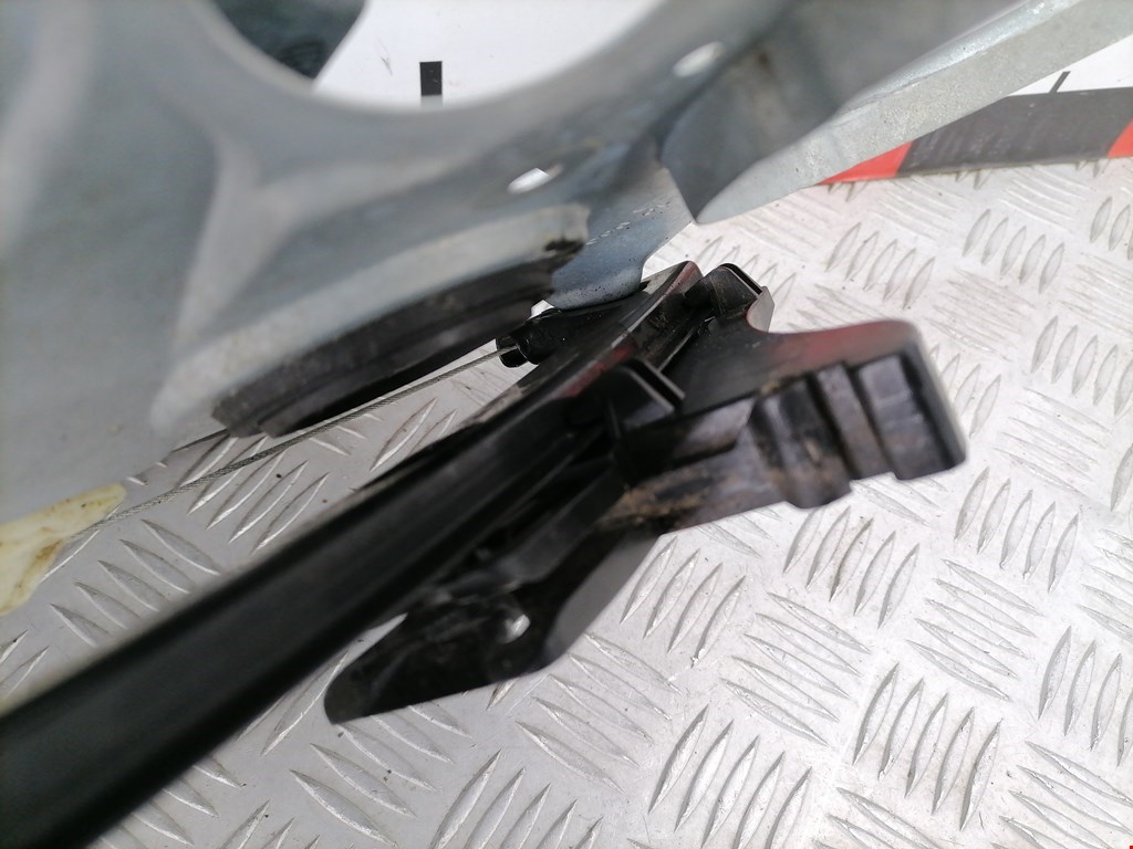 Стеклоподъемник задний правый VOLKSWAGEN Bora 1998-2005