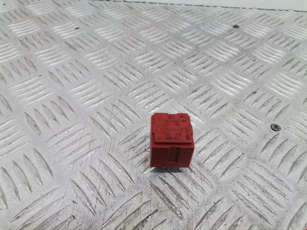 Реле вентилятора Opel Corsa D (2006-2014)