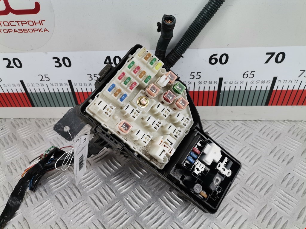 Датчик уровня в бачок омывателя TOYOTA RAV 4 XA20 2000-2005