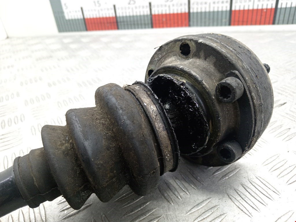 Полуось (привод, приводной вал) передняя правая VOLKSWAGEN Sharan 1995-2010