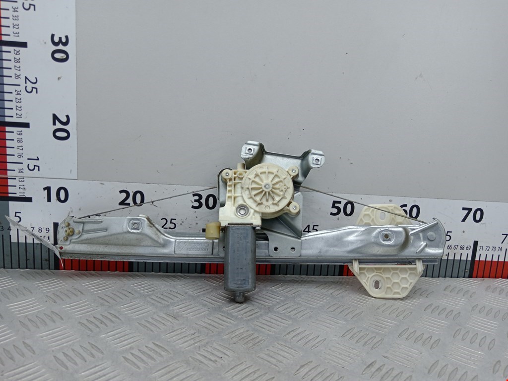 Стеклоподъемник задний правый RENAULT Symbol I 1998-2008