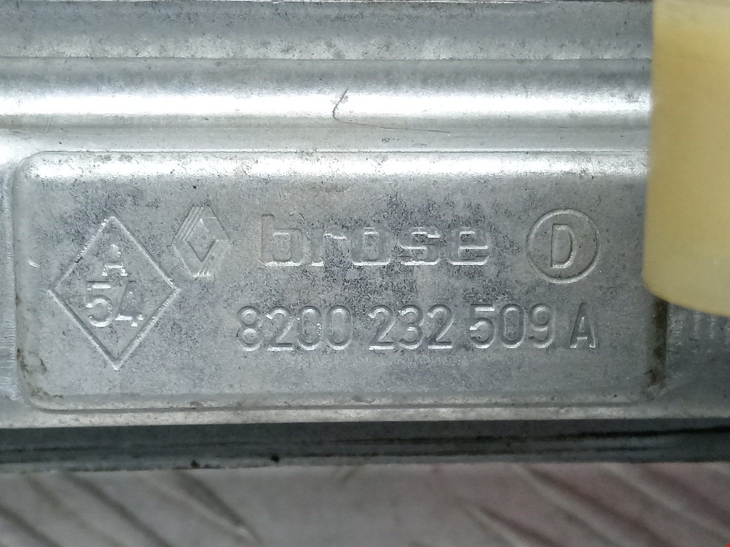 Стеклоподъемник задний правый RENAULT Symbol I 1998-2008