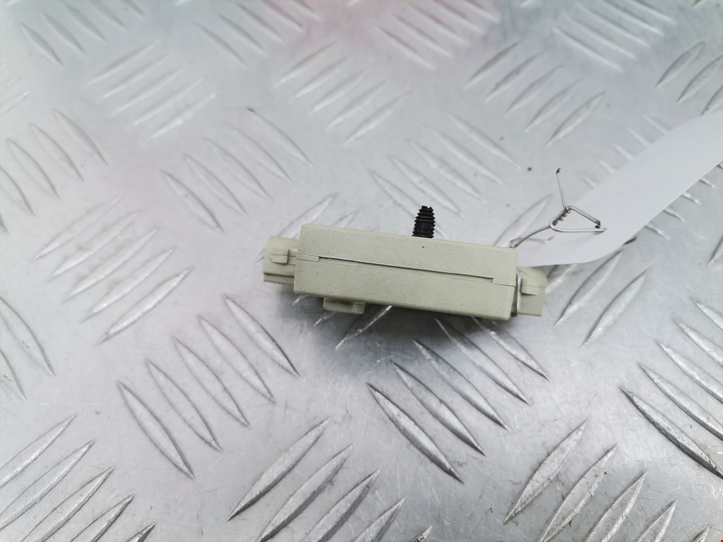 Усилитель антенны MINI Clubman Estate R55 2008-2014