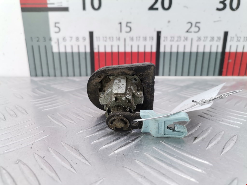 Вставка замка багажника FORD Windstar 1994-2003