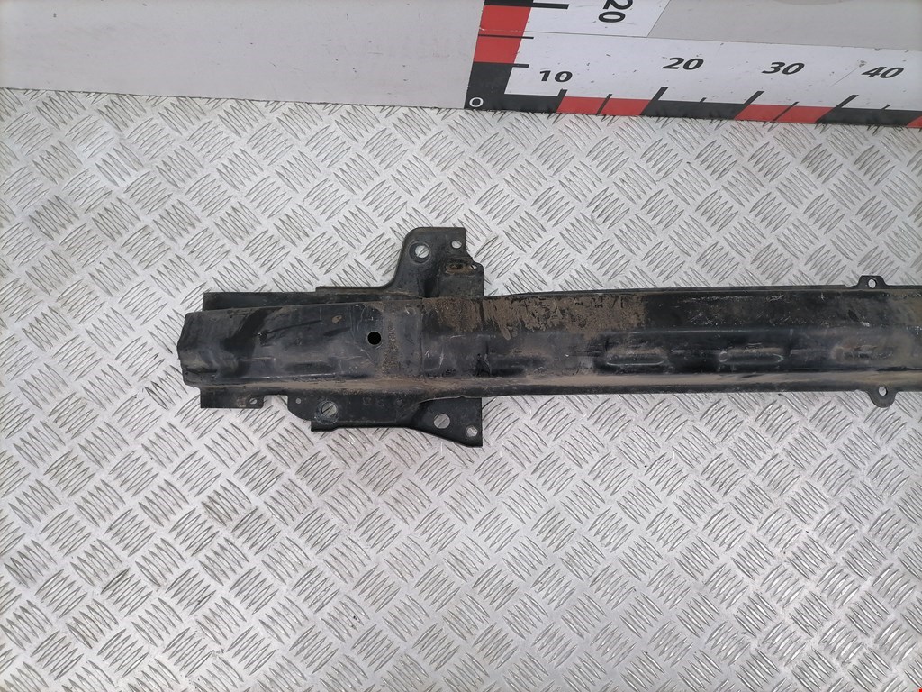 Усилитель переднего бампера (передний) VOLKSWAGEN Golf IV 1997-2003