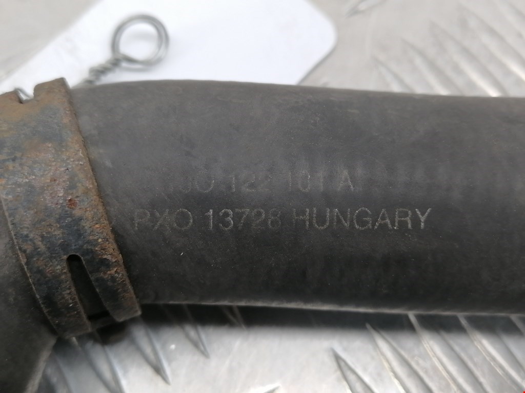 Патрубок VOLKSWAGEN Golf IV 1997-2003