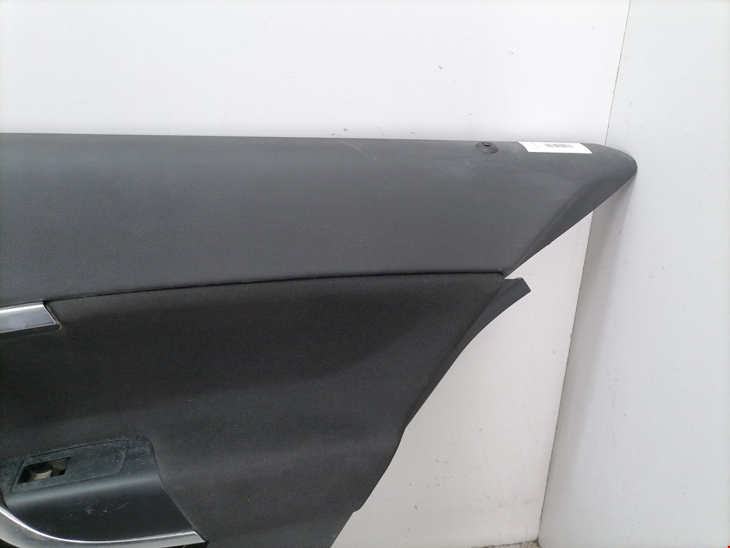 Обшивка двери задняя правая OPEL Insignia 2008-2017