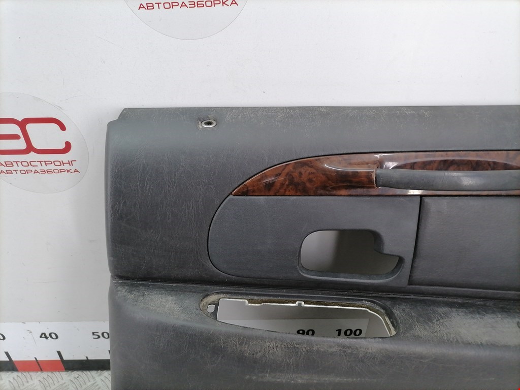 Обшивка двери задняя правая LINCOLN Town Car III 1997-2011