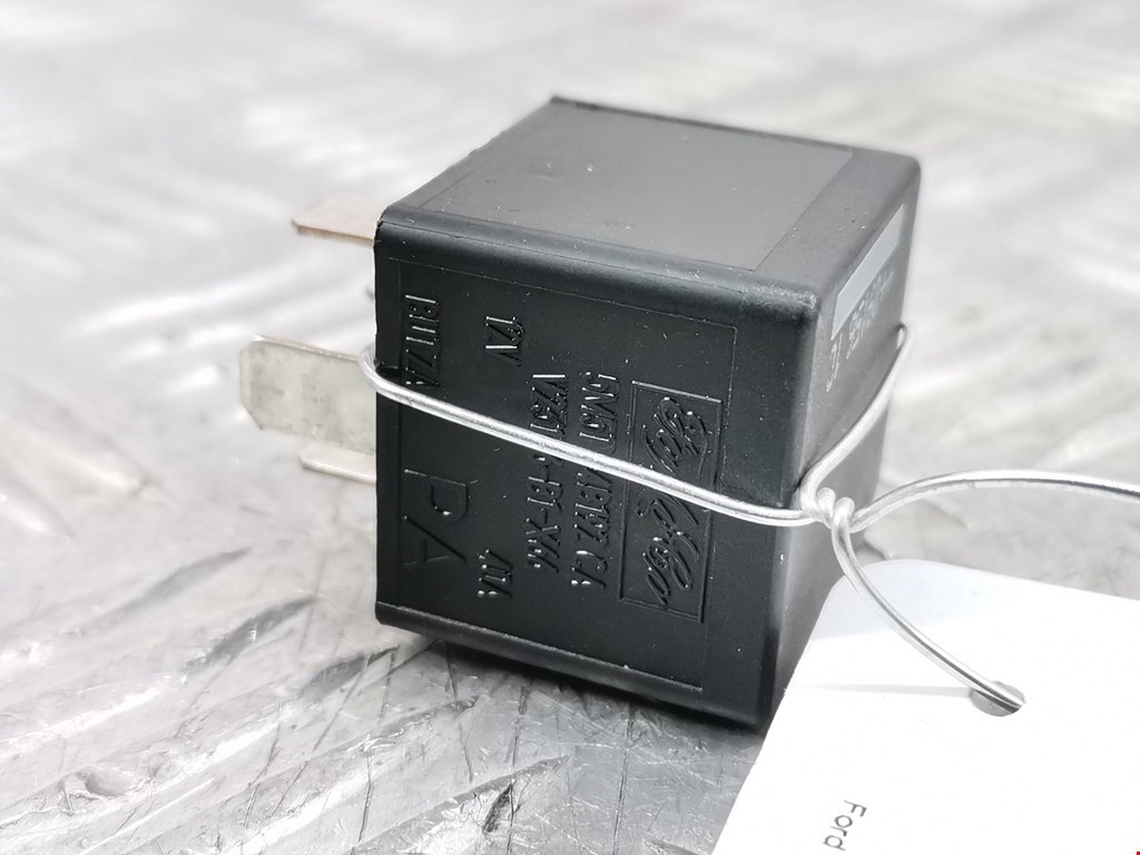 Реле FORD Kuga 2008-2012