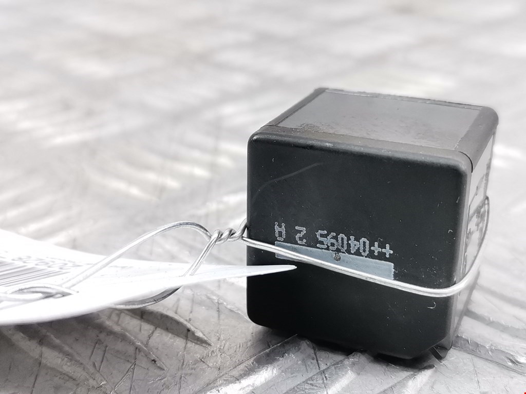 Реле LAND ROVER Discovery III 2005-2009