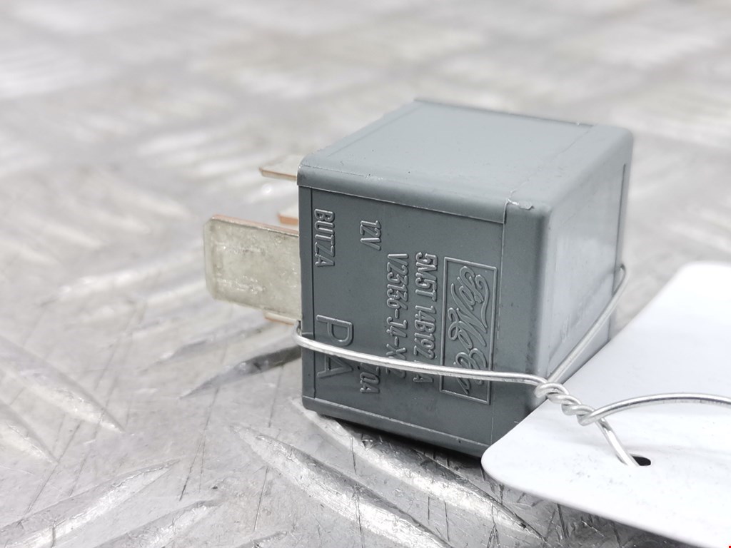 Реле FORD Kuga 2008-2012