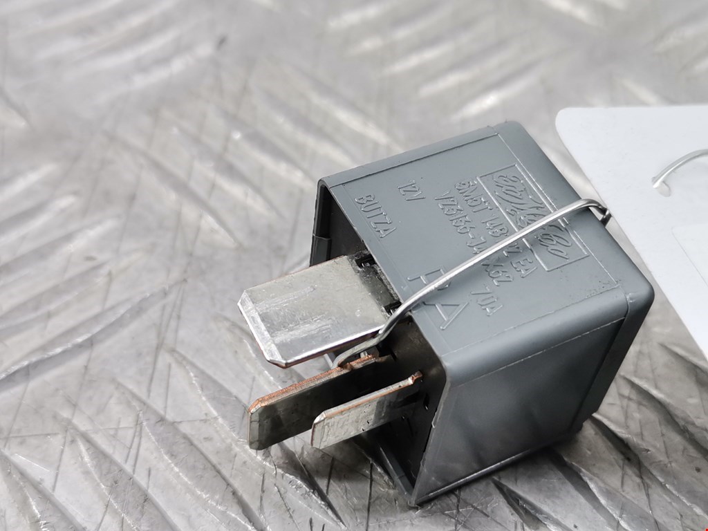 Реле FORD Kuga 2008-2012