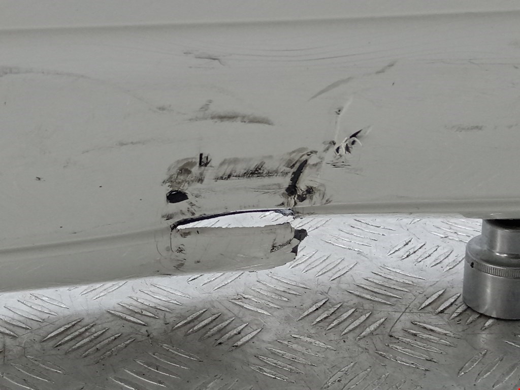 Бампер задний MERCEDES-BENZ C-Class C-klasse W204 2007-2015