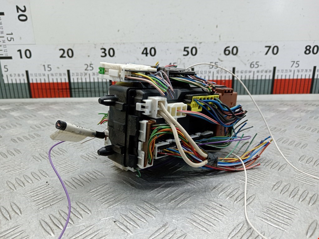 Блок реле MITSUBISHI Space Star 1999-2006