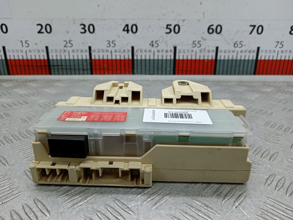 Датчик уровня в бачок омывателя MAZDA 626 GE 1992-1997