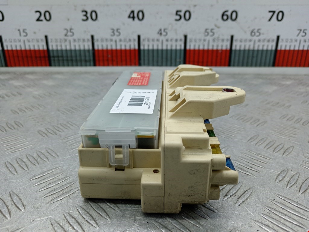 Датчик уровня в бачок омывателя MAZDA 626 GE 1992-1997