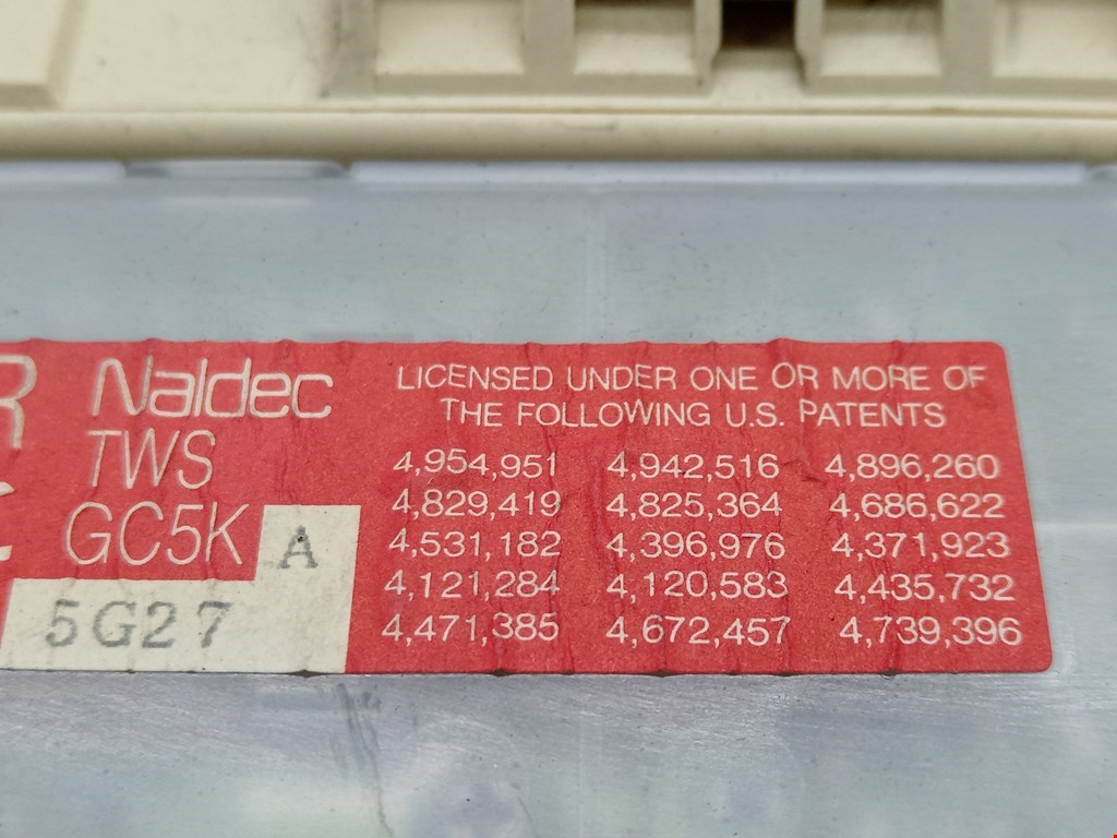 Датчик уровня в бачок омывателя MAZDA 626 GE 1992-1997