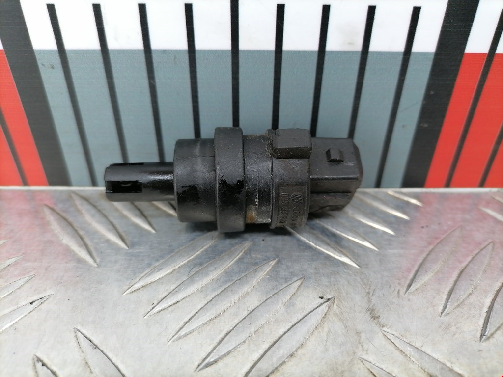 Датчик температуры воздуха VOLKSWAGEN Golf III 1991-1997