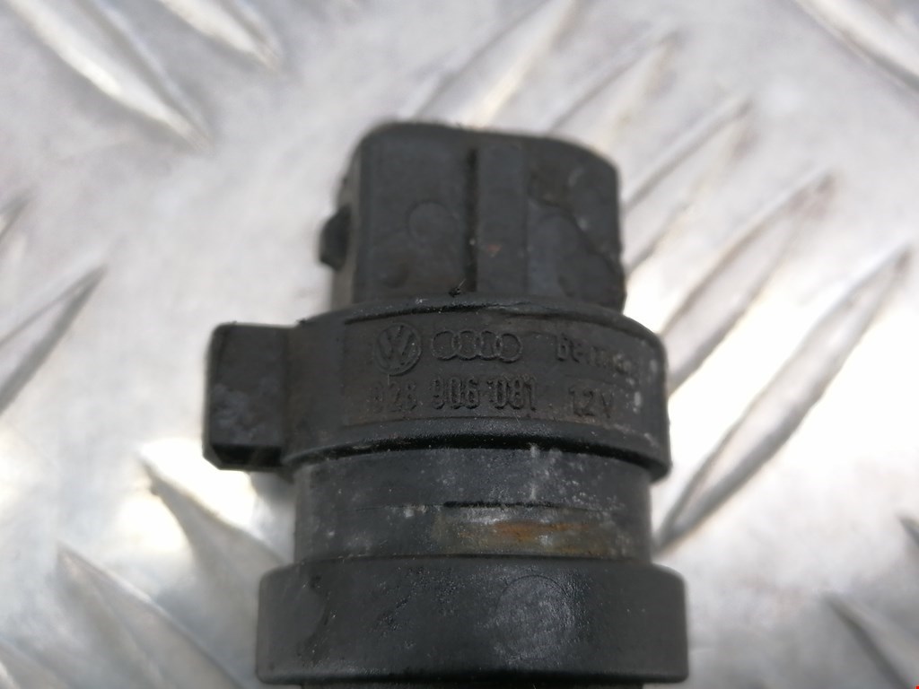 Датчик температуры воздуха VOLKSWAGEN Golf III 1991-1997