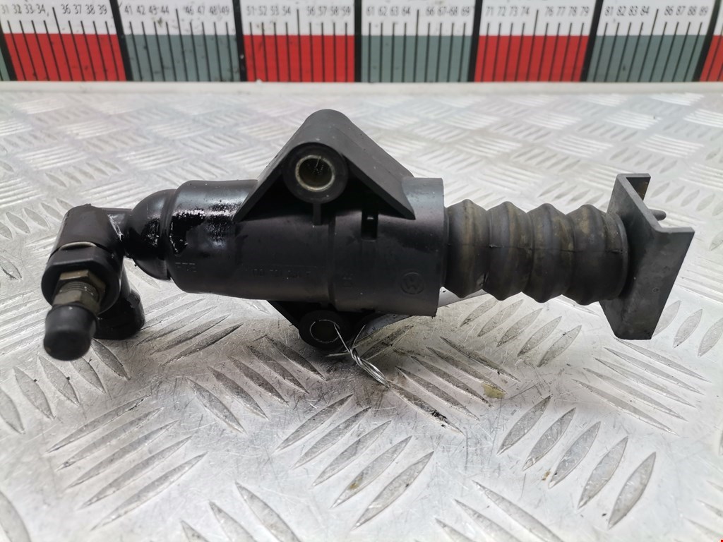 Цилиндр сцепления рабочий VOLKSWAGEN Golf IV 1997-2003