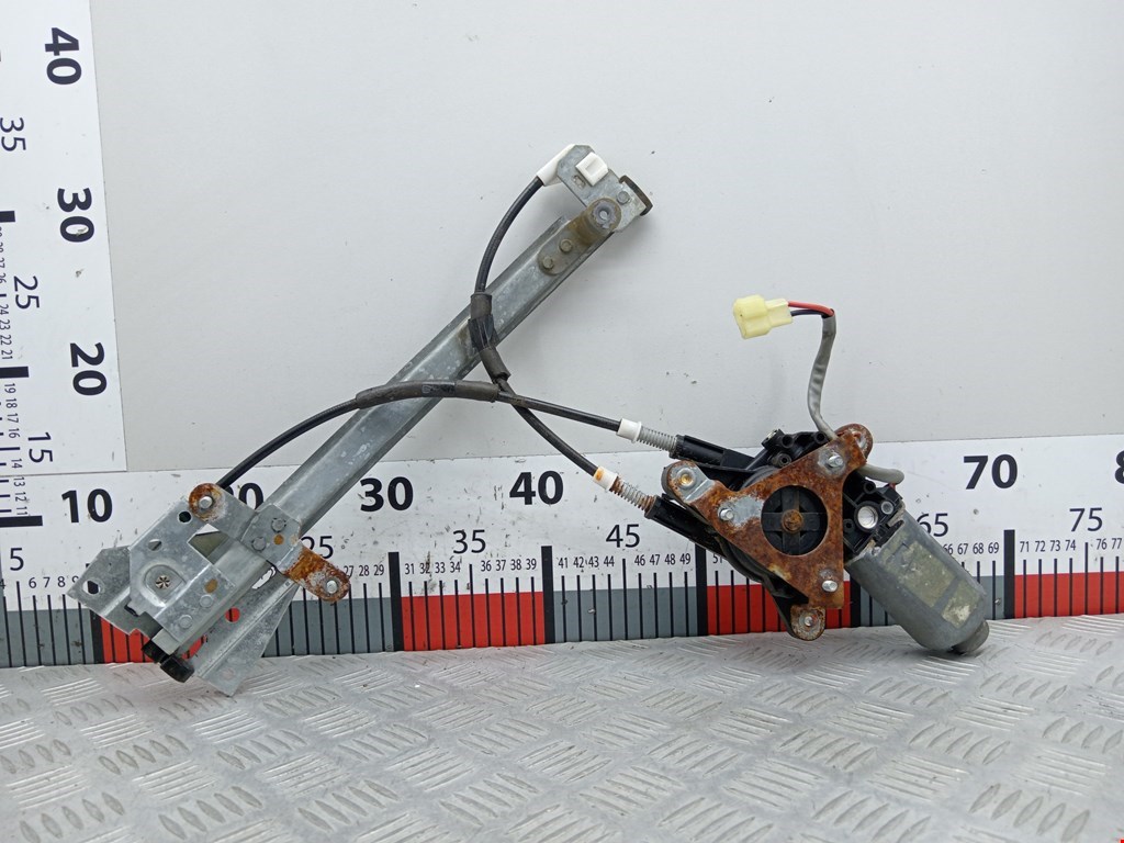 Стеклоподъемник задний правый MAZDA 626 GE 1992-1997