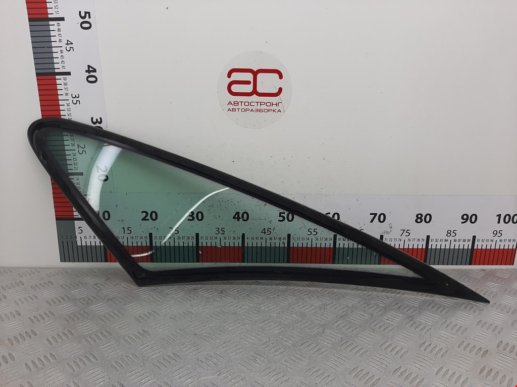 Стекло кузовное глухое правое CITROEN Xsara Picasso 1999-2012