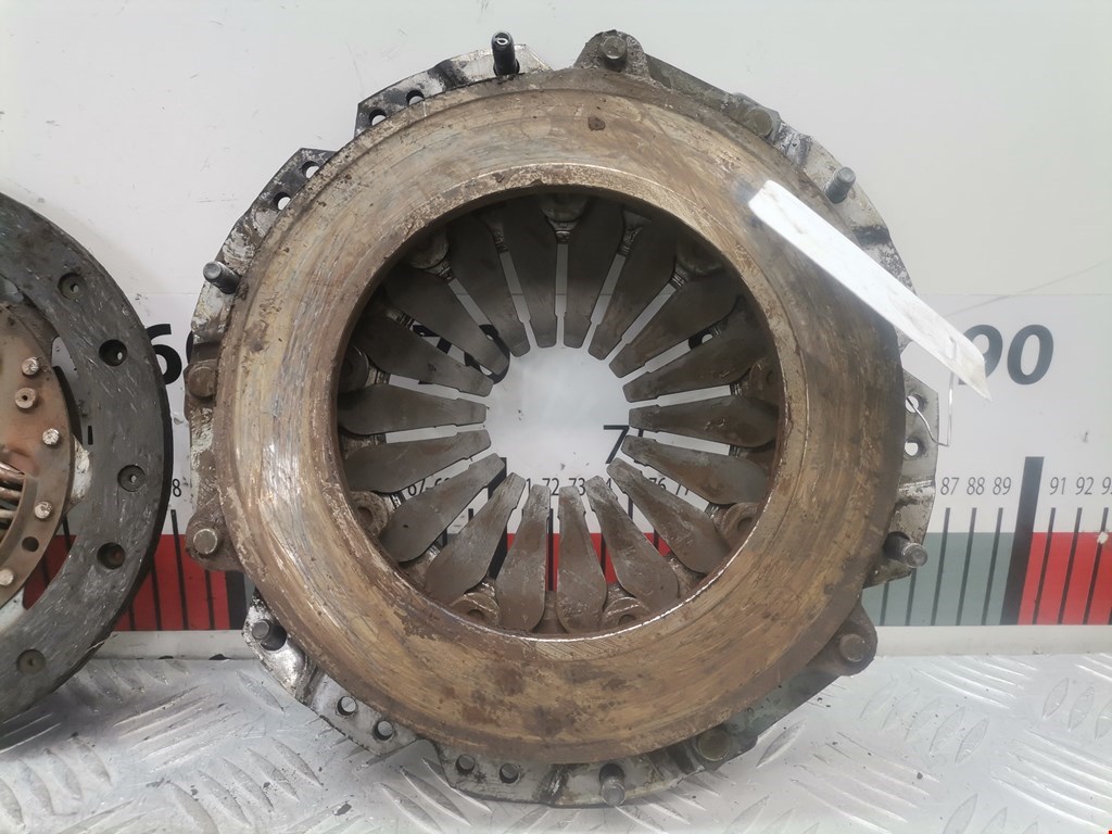 Маховик (демпфер сцепления) OPEL Corsa C 2000-2006