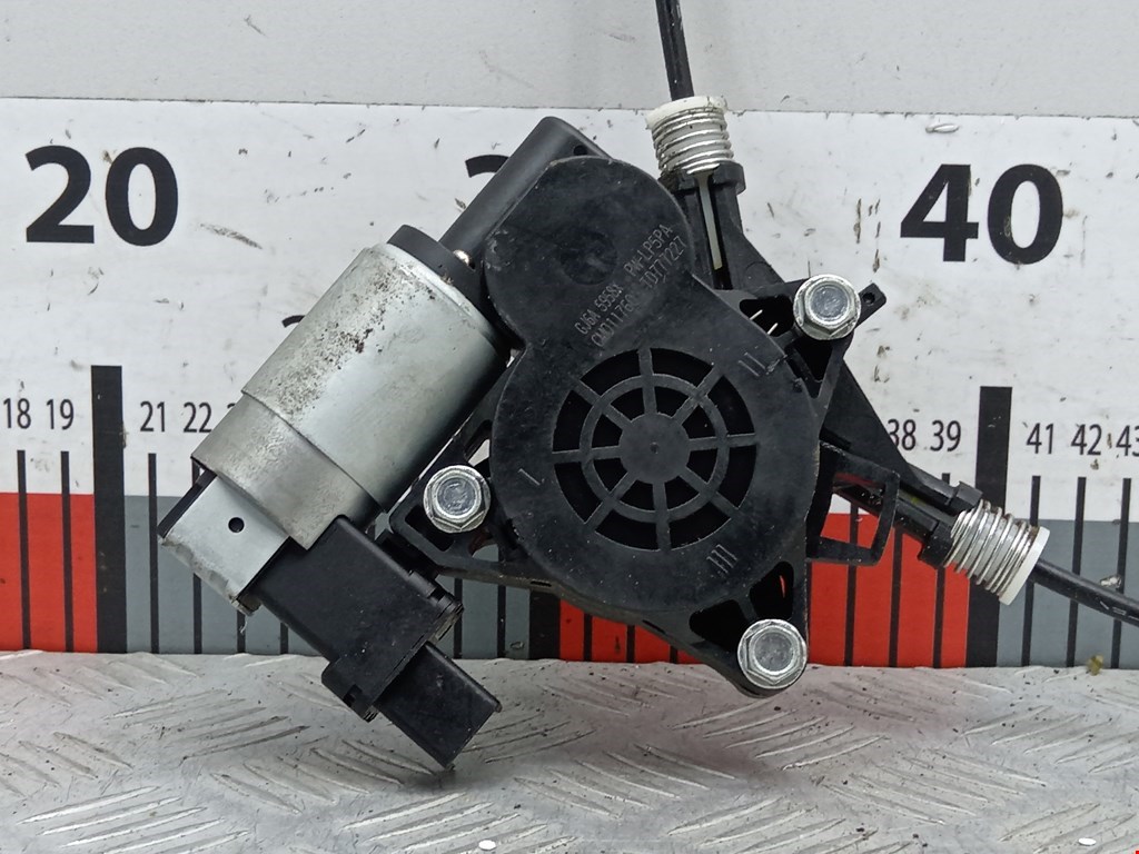 Стеклоподъемник задний левый MAZDA Mazda 5 CR 2005-2010