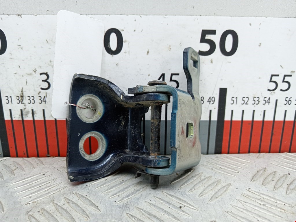 Петля двери задней правой Peugeot 308 (2007-2015)