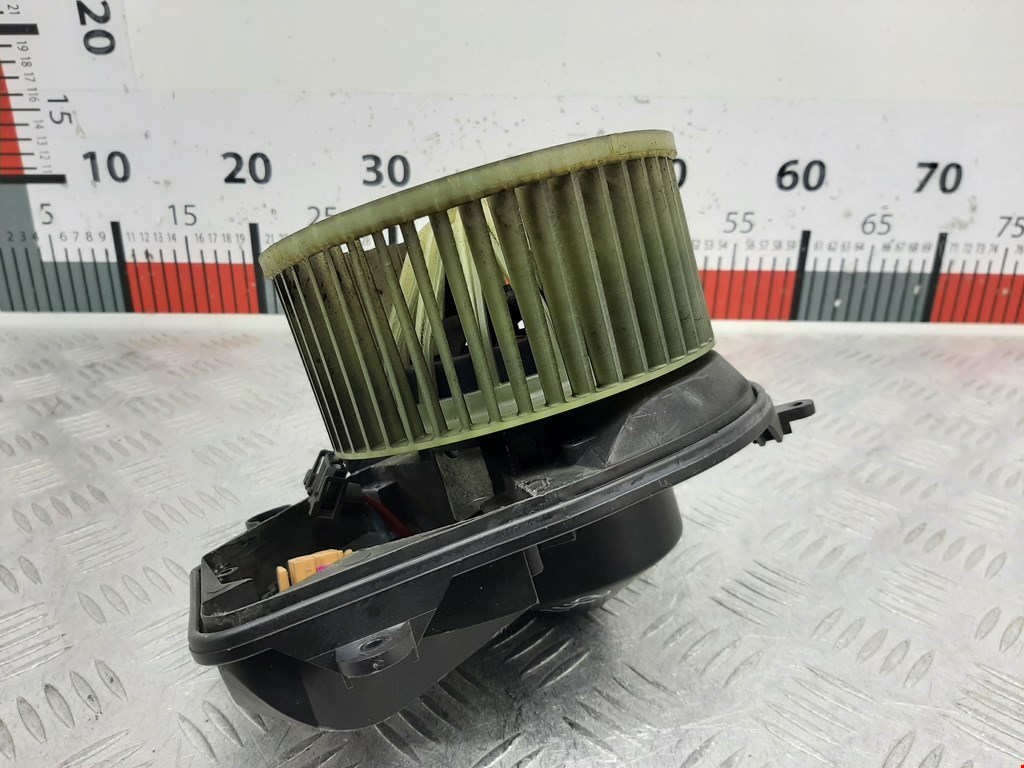 Моторчик (мотор) отопителя салона AUDI A4 B5 1995-2001