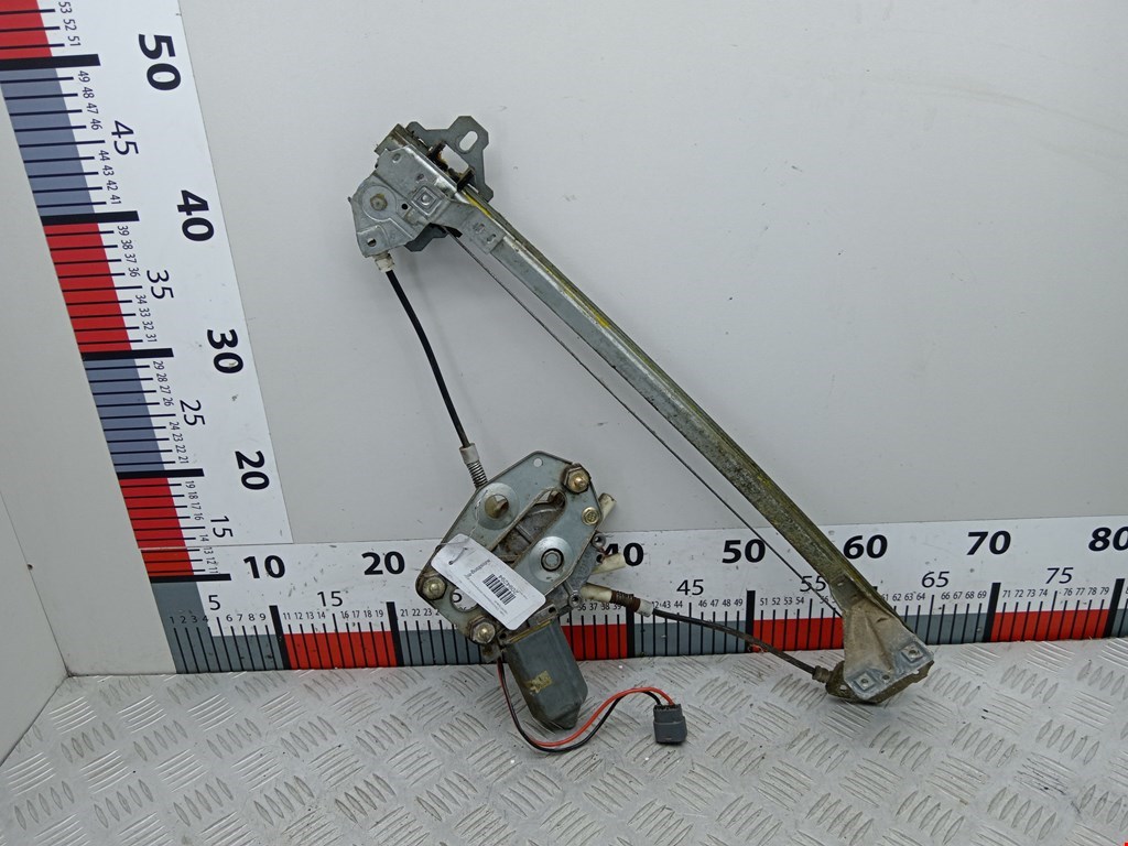 Стеклоподъемник задний правый SAAB 9000 1984-1991