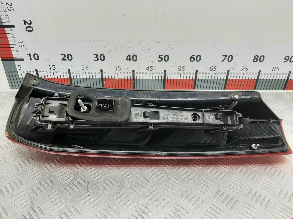 Фонарь задний левый FORD Fiesta 2001-2008