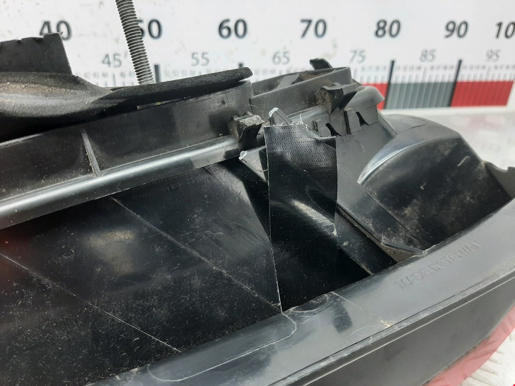 Фонарь задний левый FORD Fiesta 2001-2008