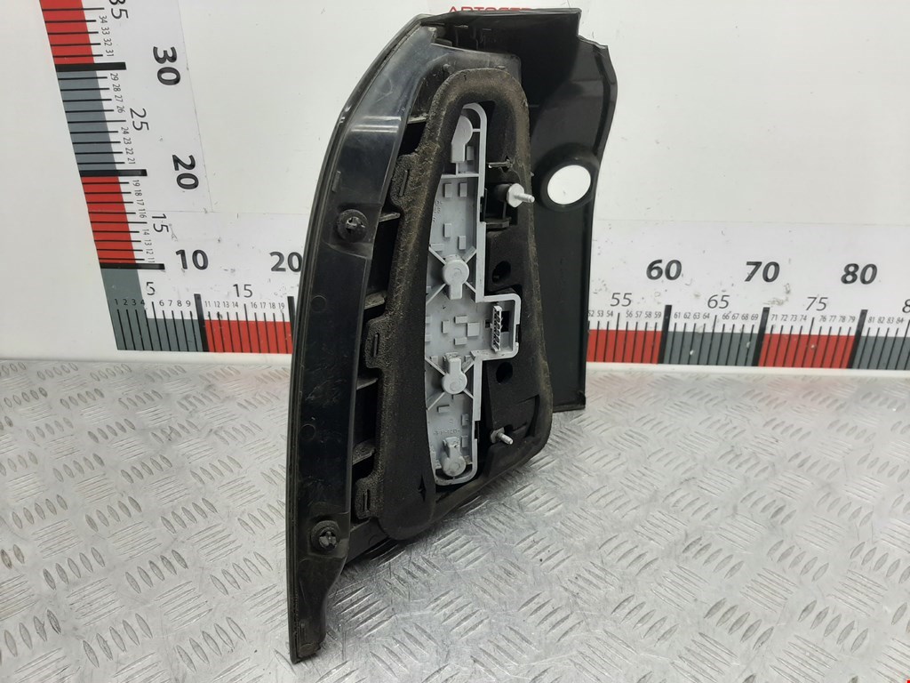 Фонарь задний правый OPEL Zafira B 2005-2012