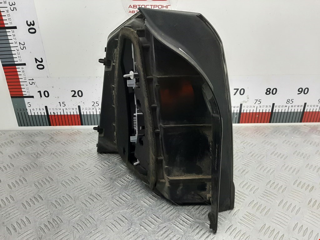 Фонарь задний правый OPEL Zafira B 2005-2012