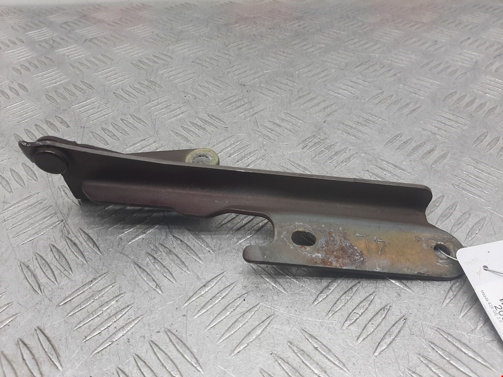 Петля капота левая/правая MAZDA 626 GE 1992-1997