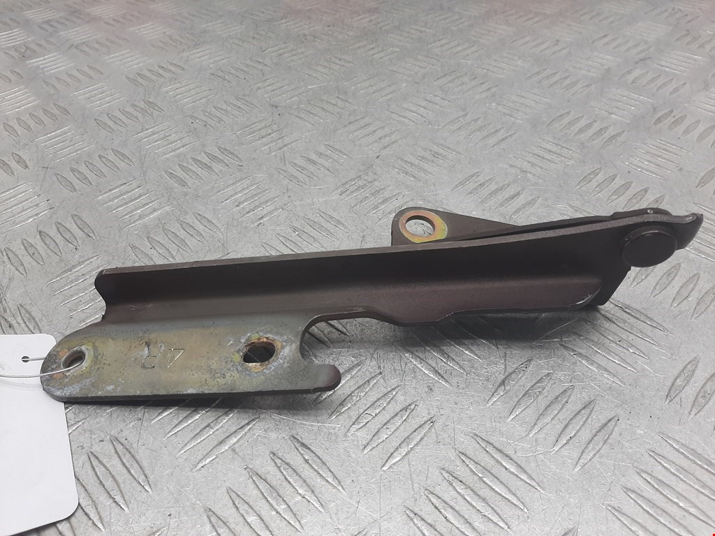 Петля капота левая/правая MAZDA 626 GE 1992-1997