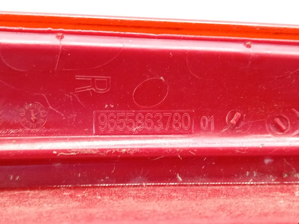 Фонарь задний правый CITROEN C4 I 2004-2014