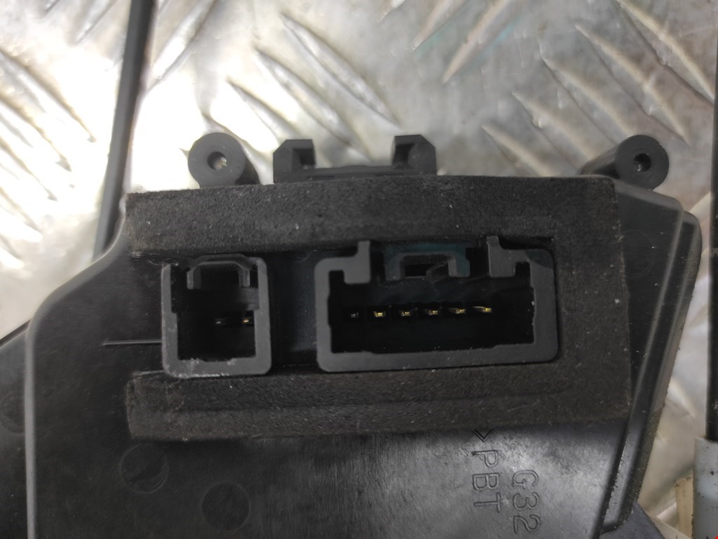 Замок двери задней правой SUBARU Forester III 2008-2013