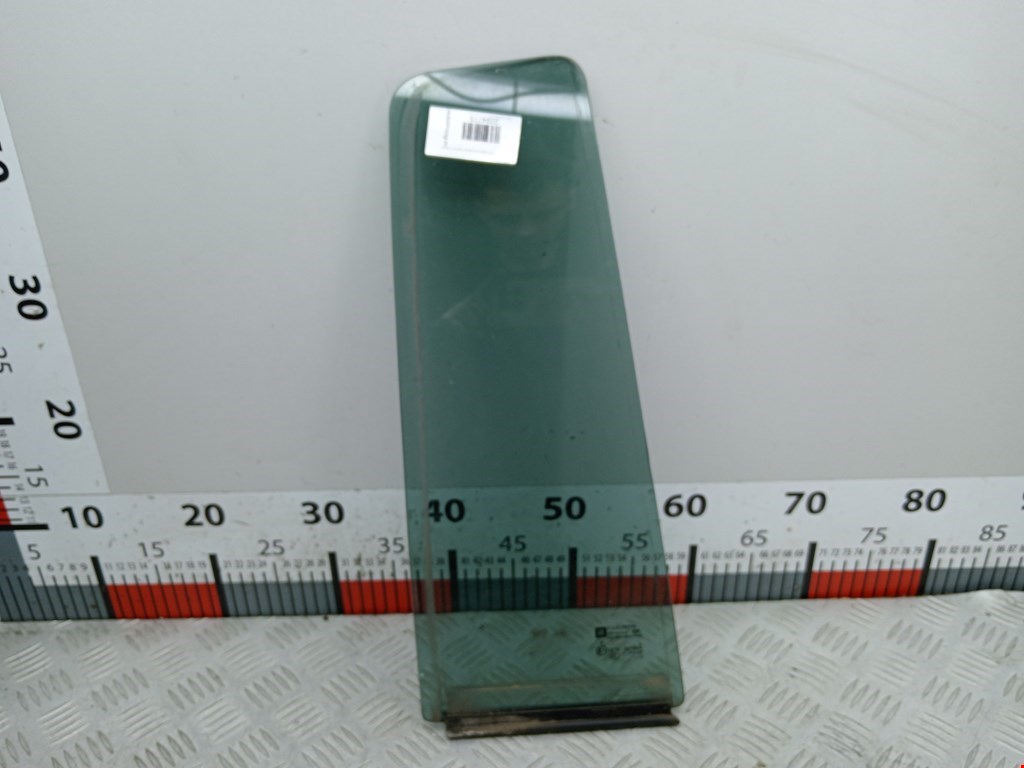 Стекло двери задней правой (форточка) Opel Zafira B (2005-2014)