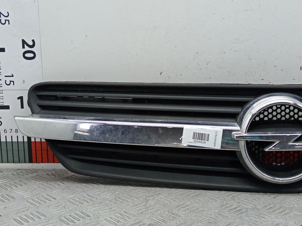 Решетка радиатора OPEL Meriva A 2003-2010