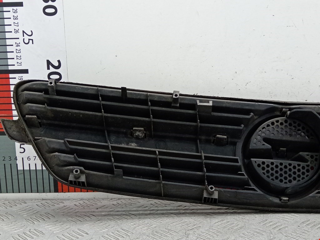 Решетка радиатора OPEL Meriva A 2003-2010