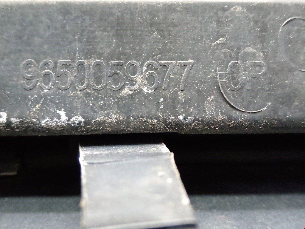 Решетка радиатора CITROEN Xsara Picasso 1999-2012