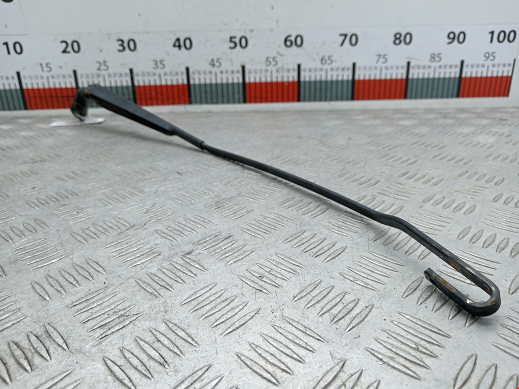 Поводок дворников передний левый/ правый VOLKSWAGEN Golf IV 1997-2003