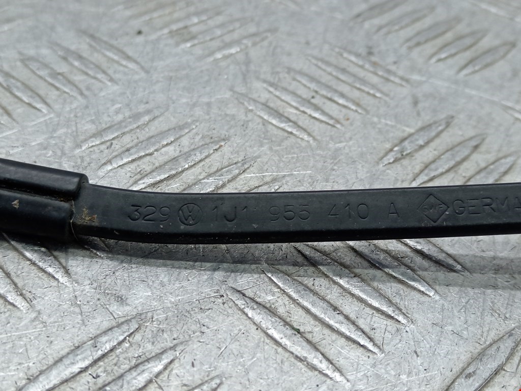 Поводок дворников передний левый/ правый VOLKSWAGEN Golf IV 1997-2003