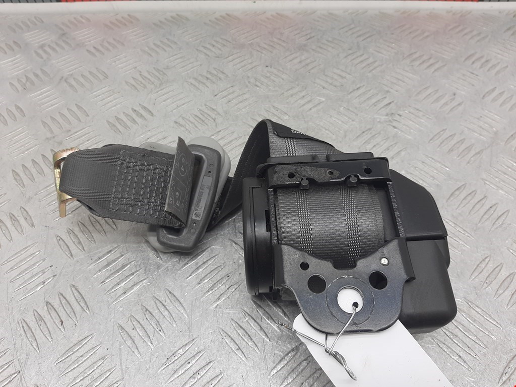 Ремень безопасности задний правый MITSUBISHI Space Star 1999-2006